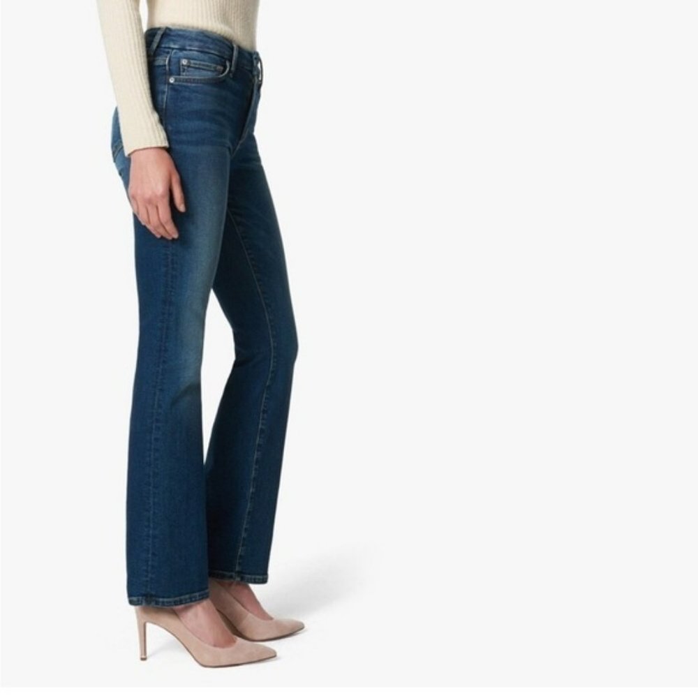 Joe’s Petite Bootcut Jeans in Nevaeh Wash Sz 28